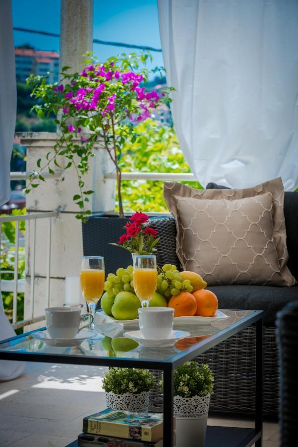 Superior Stunning Apartment Gravosa With A Free Parking Dubrovnik Bagian luar foto
