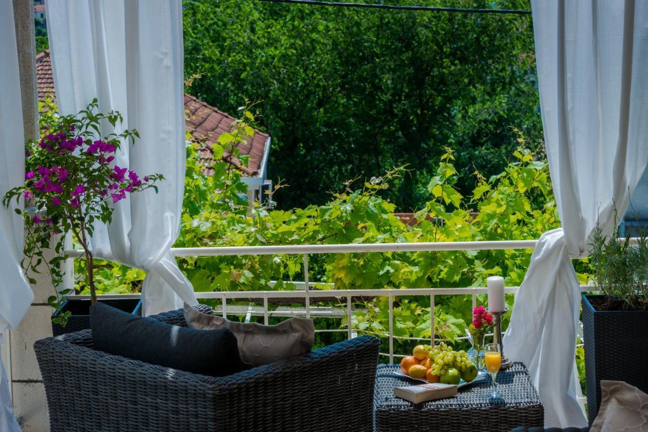 Superior Stunning Apartment Gravosa With A Free Parking Dubrovnik Bagian luar foto