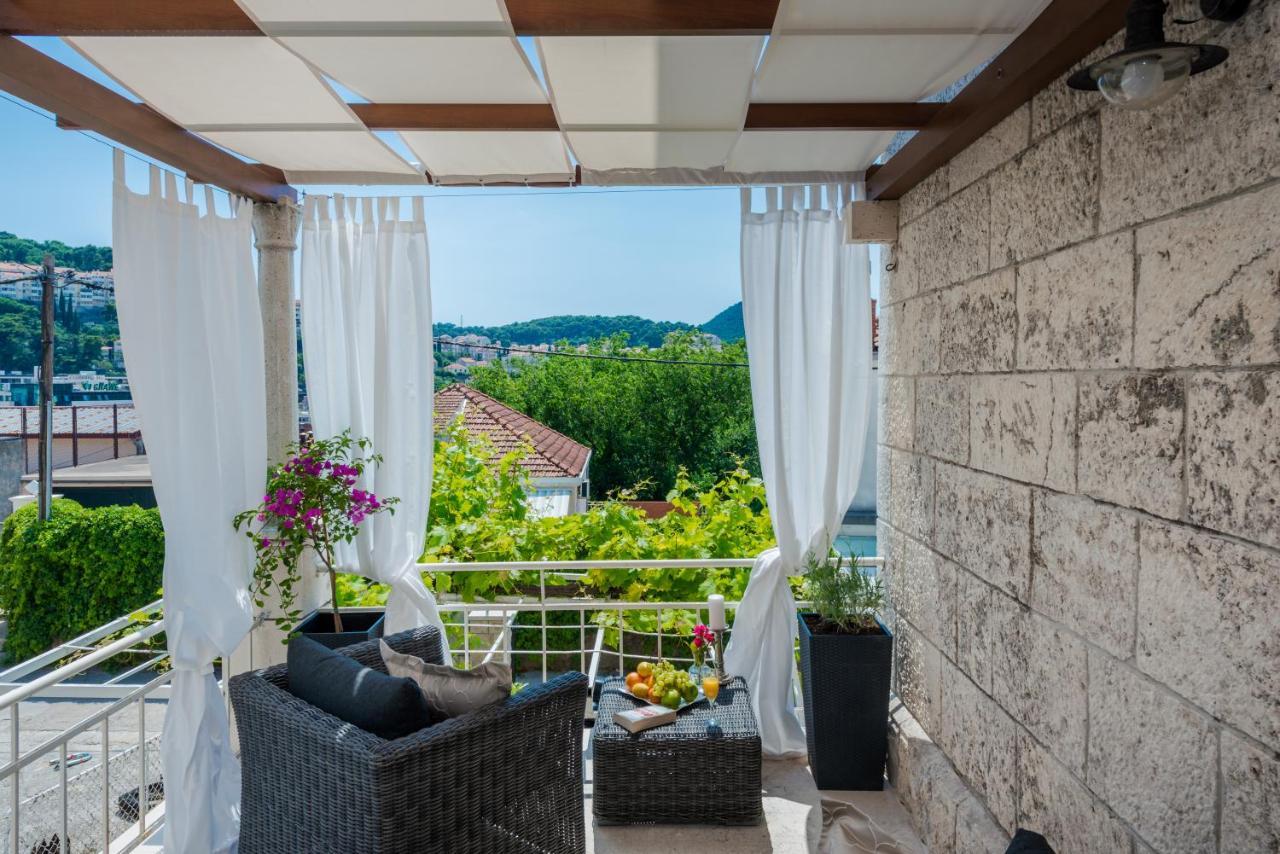 Superior Stunning Apartment Gravosa With A Free Parking Dubrovnik Bagian luar foto