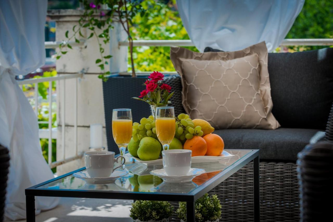 Superior Stunning Apartment Gravosa With A Free Parking Dubrovnik Bagian luar foto