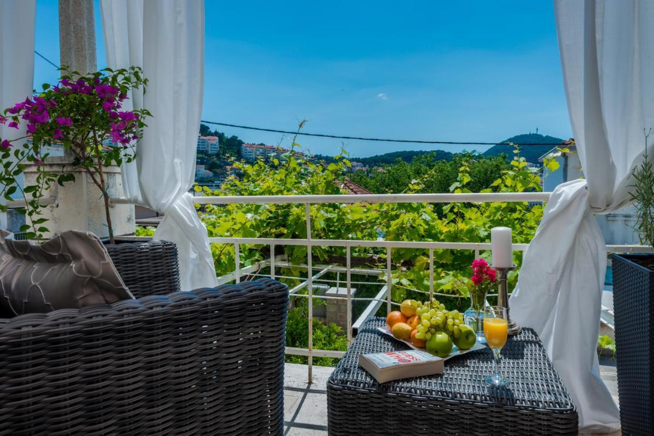 Superior Stunning Apartment Gravosa With A Free Parking Dubrovnik Bagian luar foto