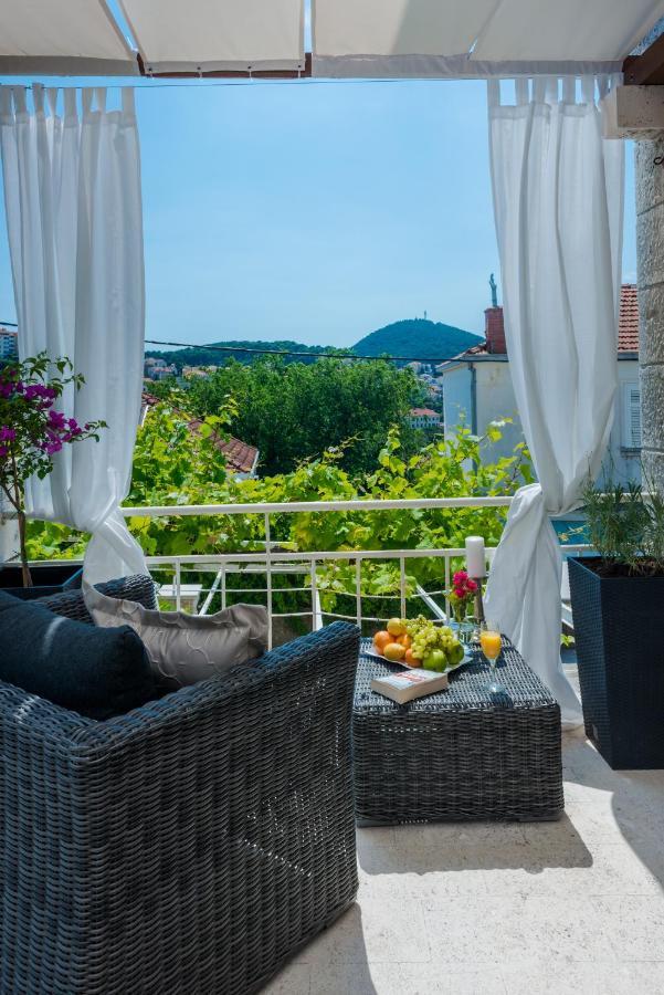 Superior Stunning Apartment Gravosa With A Free Parking Dubrovnik Bagian luar foto