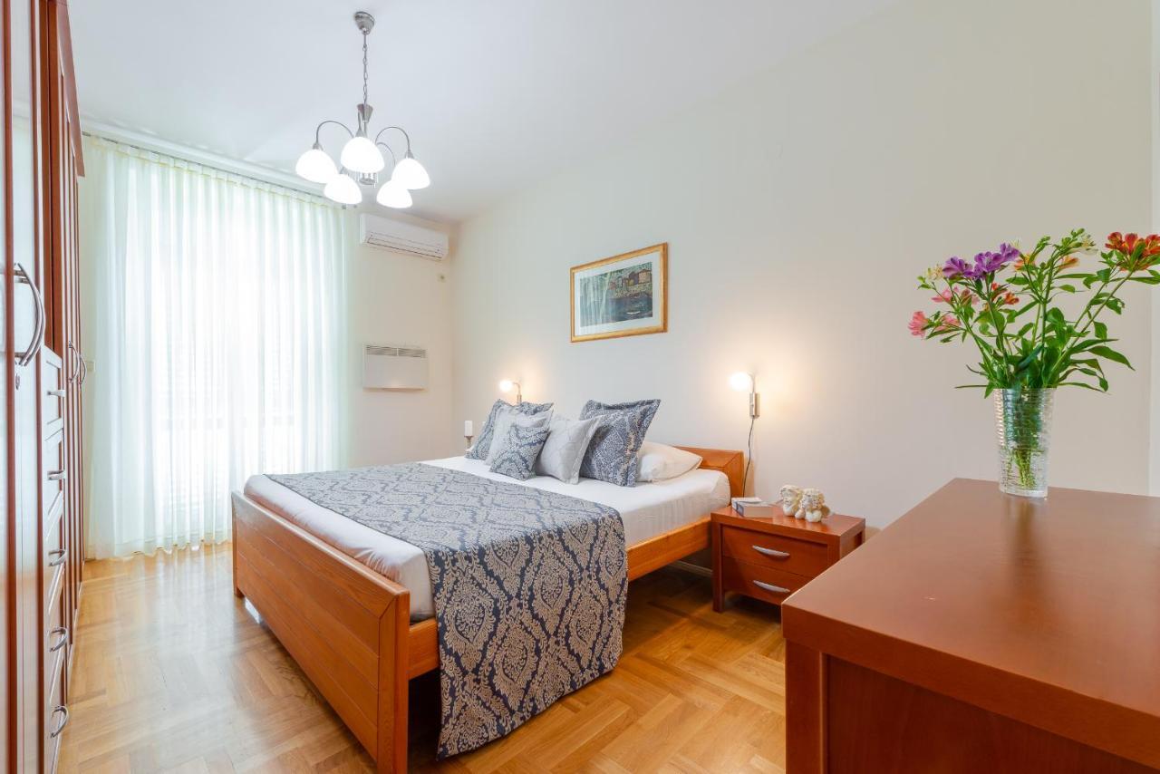 Superior Stunning Apartment Gravosa With A Free Parking Dubrovnik Bagian luar foto